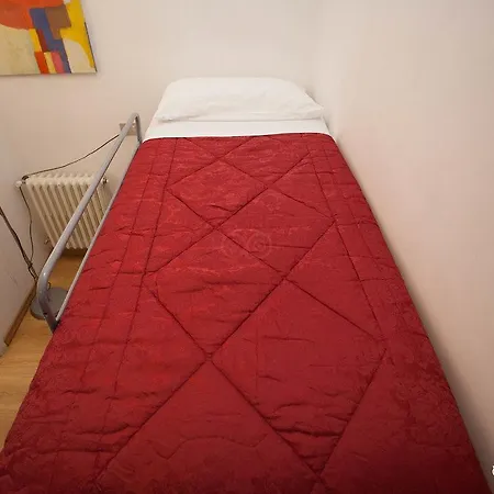 Szálloda Caprera 2*