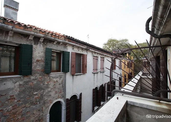 카프레라 호텔 2*