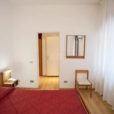 Caprera Hotel 2*